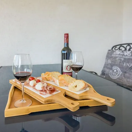 Napros 2 By Interhome