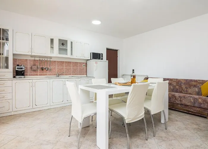 Napros 2 By Interhome Nin