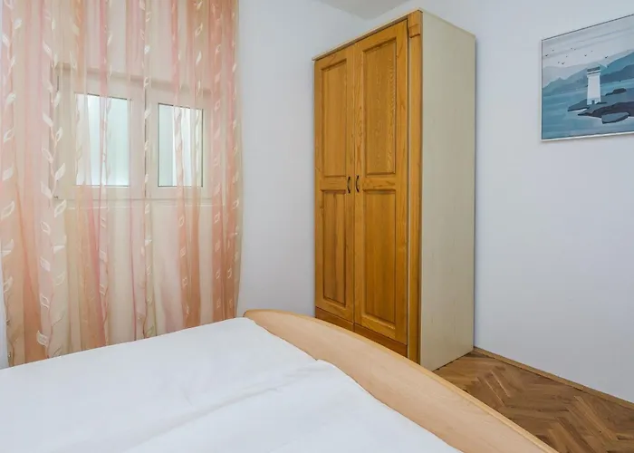 Napros 2 By Interhome Nin