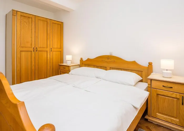 Napros 2 By Interhome Apartamento *