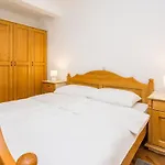 Napros 2 By Interhome Apartmán *