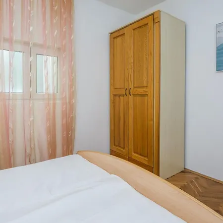 Napros 2 By Interhome Nin